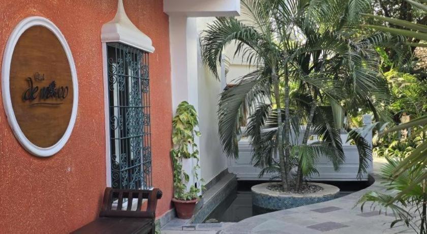 Club Denovo Hotel Butwāl Kültér fotó